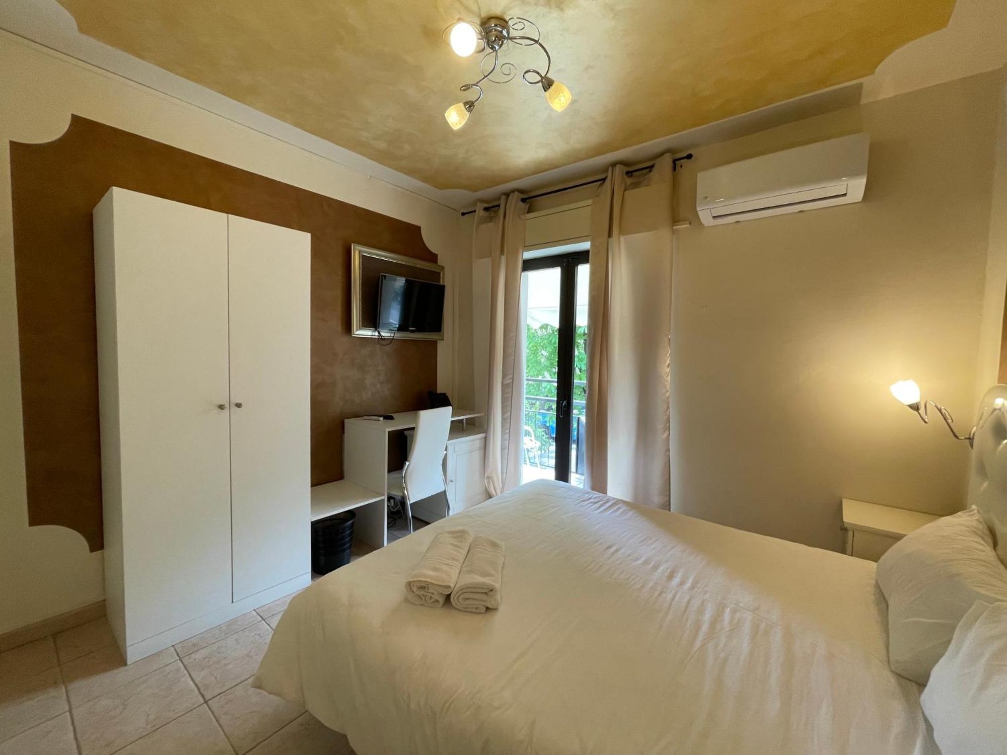Hotel Central Giacomini Salo Ngoại thất bức ảnh