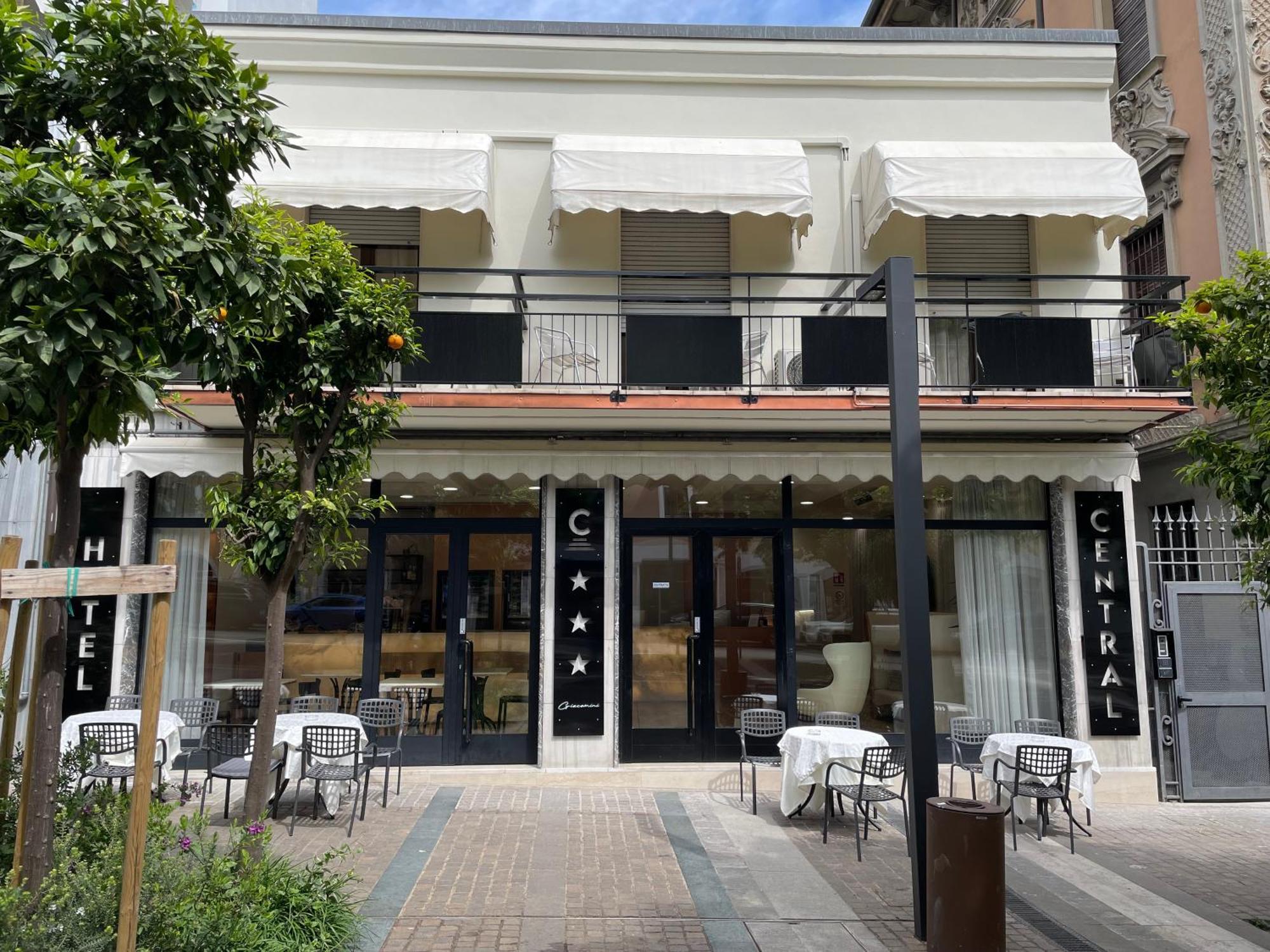 Hotel Central Giacomini Salo Ngoại thất bức ảnh