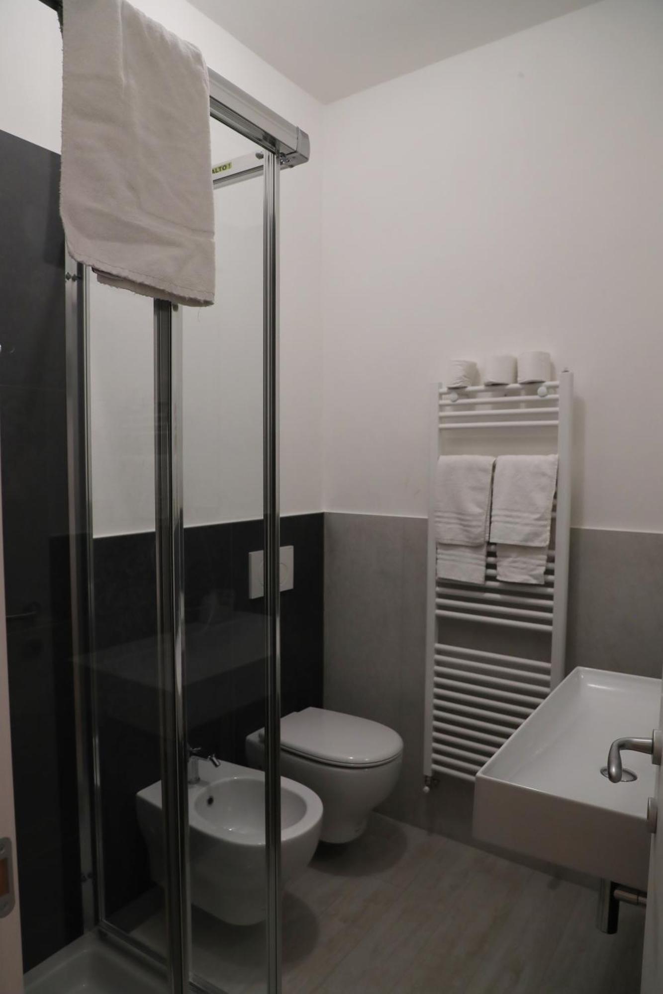 Hotel Central Giacomini Salo Ngoại thất bức ảnh