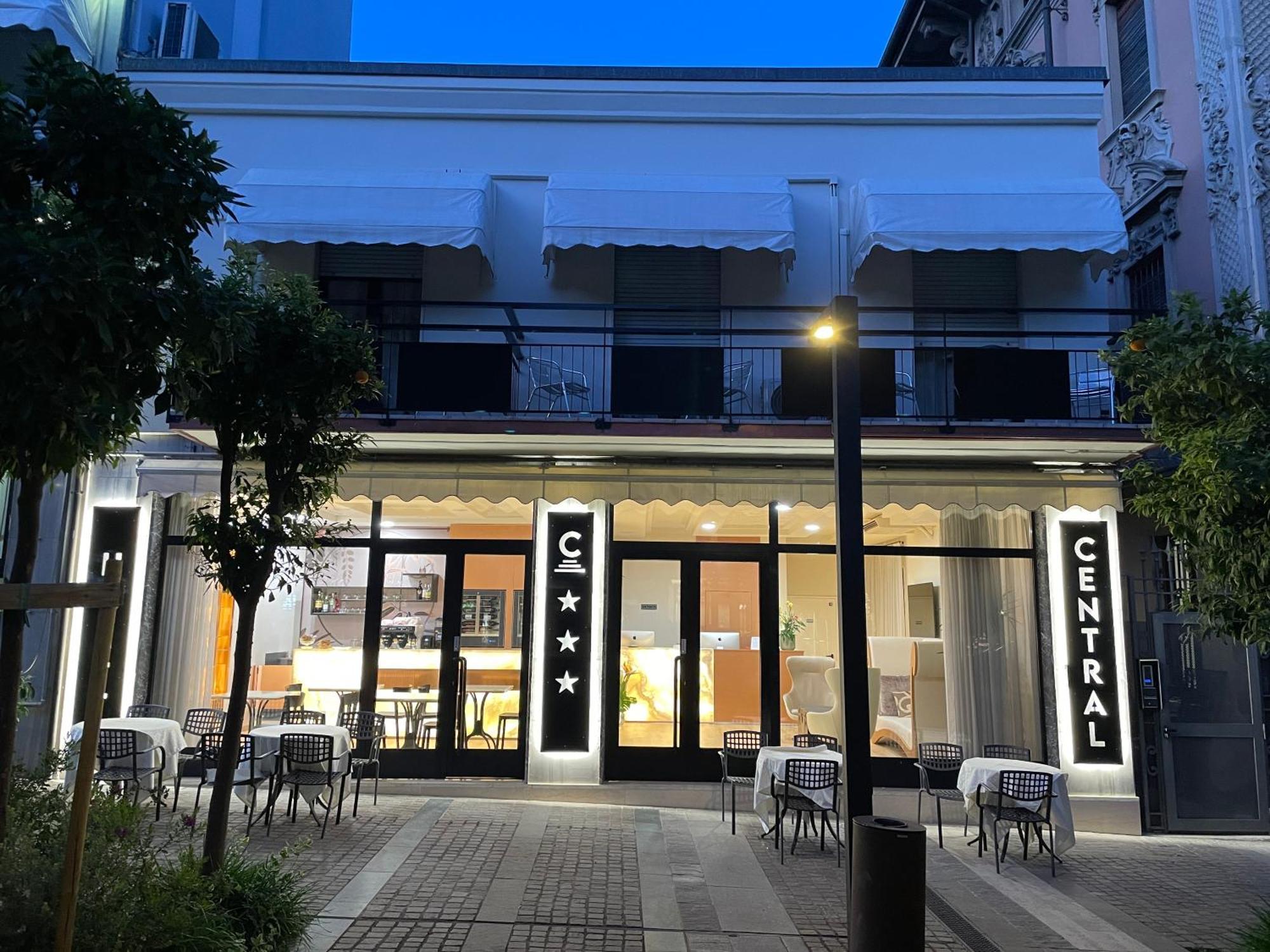 Hotel Central Giacomini Salo Ngoại thất bức ảnh