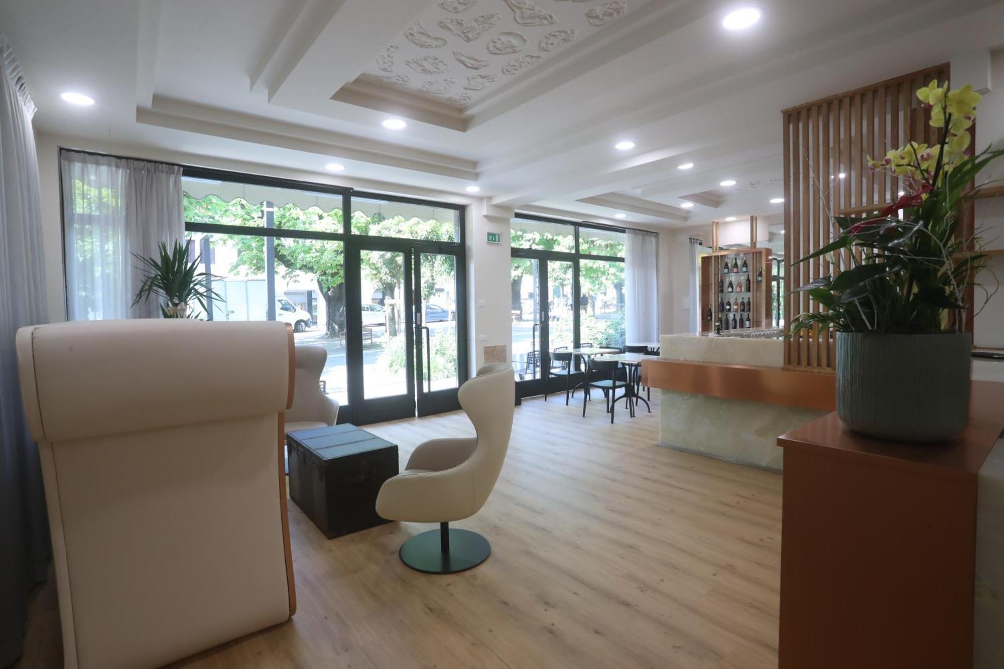 Hotel Central Giacomini Salo Ngoại thất bức ảnh