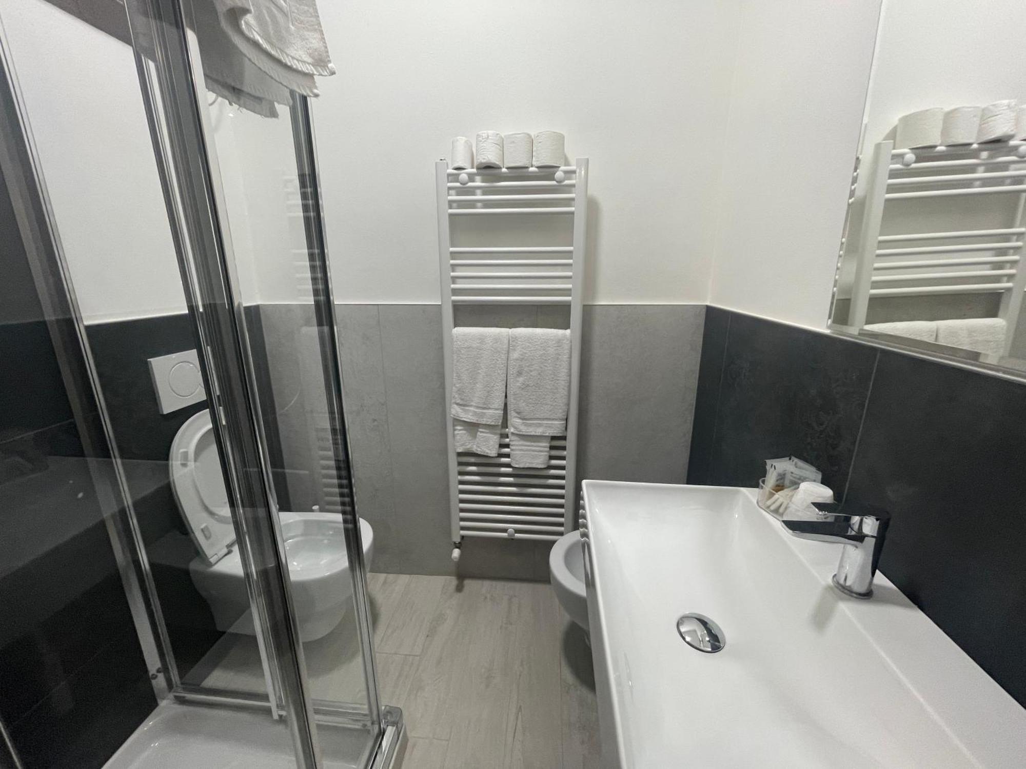 Hotel Central Giacomini Salo Ngoại thất bức ảnh
